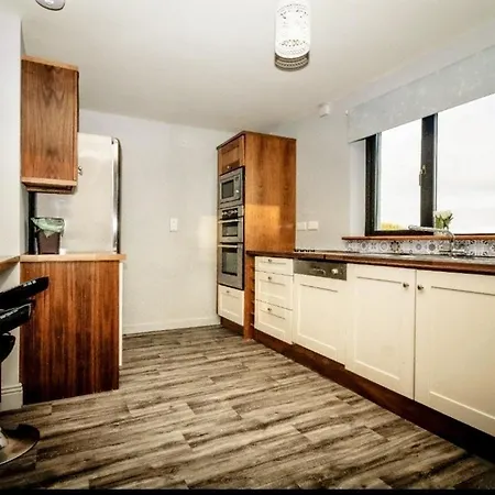 The West Wing, Kiskeam Apartment *
